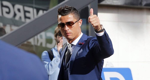 Ronaldo: "Trong 20 năm qua à? Tôi giỏi nhất!"
