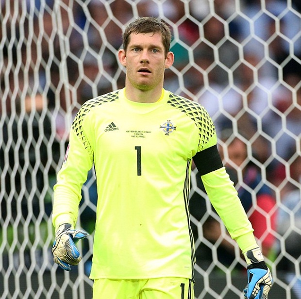Góc tuyển trạch EURO 2016: Món hàng xịn miễn phí trong khung gỗ