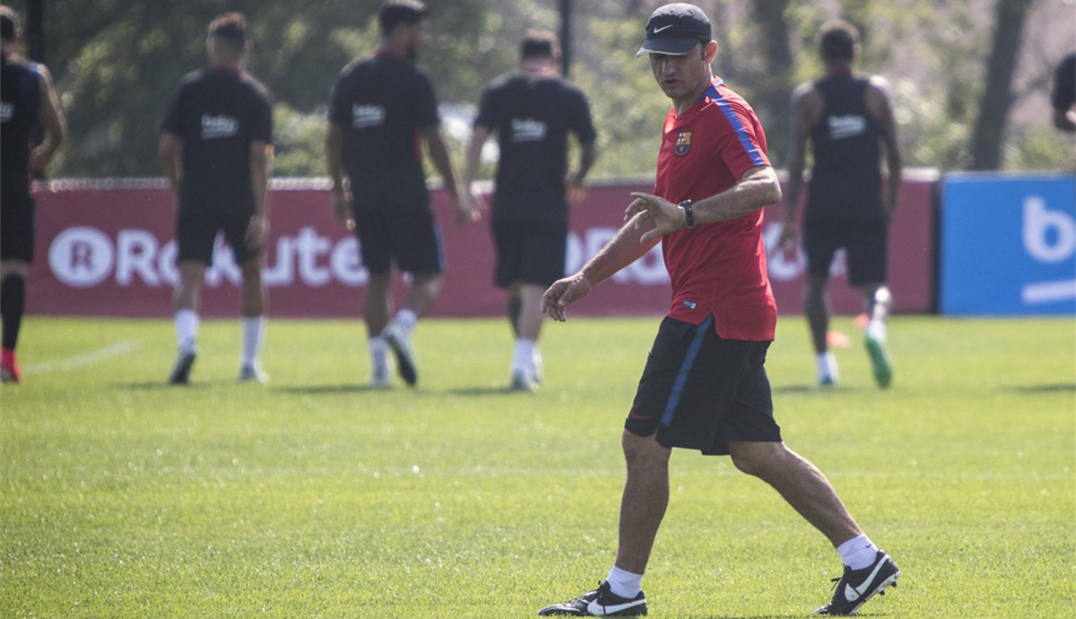 Iniesta nghỉ tập, Barca báo động hàng tiền vệ - Bóng Đá