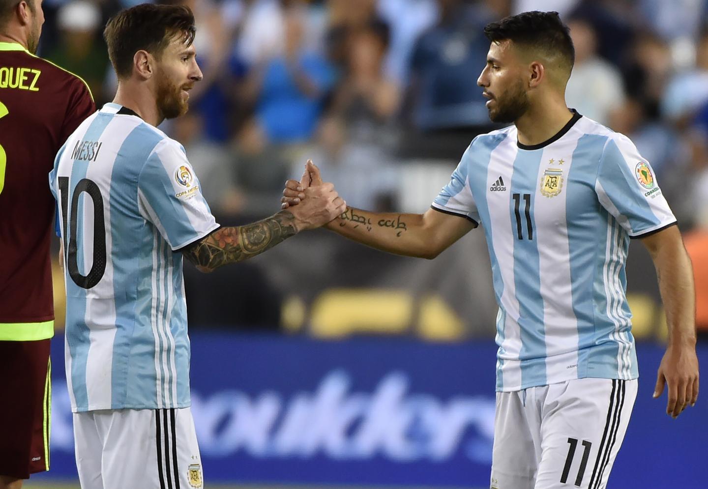 Aguero lại thả thính Messi - Bóng Đá