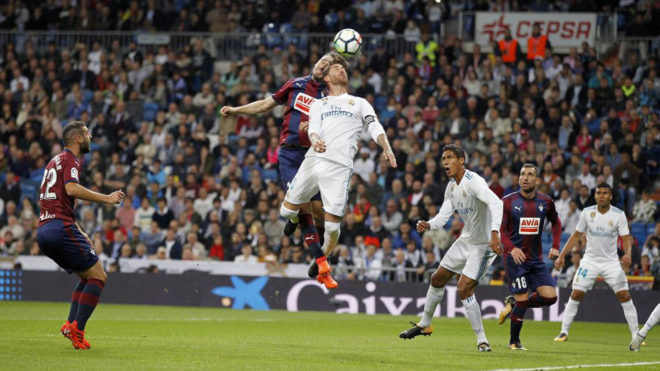 Ronaldo nhạt nhòa, Real vẫn thắng dễ Eibar - Bóng Đá