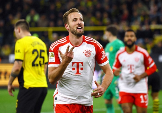 Kane lập hat-trick nhấn chìm Dortmund.