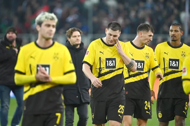 Dortmund đang sa sút ở Bundesliga.