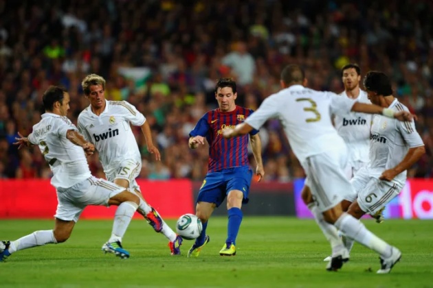 Cùng nhìn lại những lần đối đầu đáng nhớ giữa Messi và Ronaldo - Bóng Đá