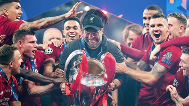 Sau hai thất bại ở Champions League với Dortmund và Liverpool, cuối cùng Klopp cũng được nâng cao danh hiệu này.