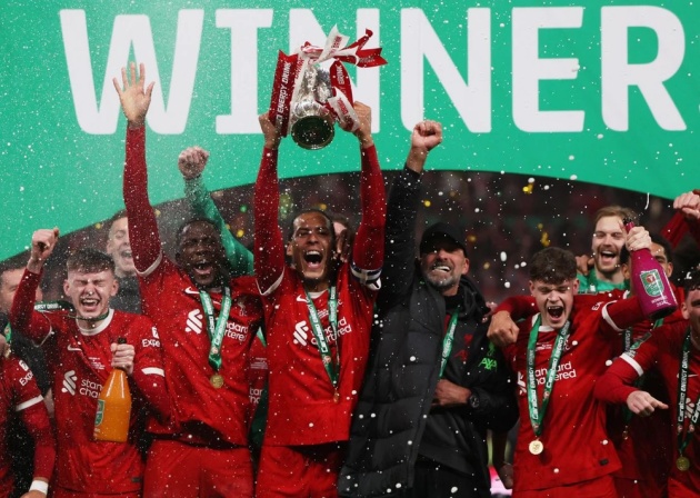 Bóng đá châu Âu tuần qua: Liverpool giành cúp, đỉnh cao Leverkusen - Bóng Đá