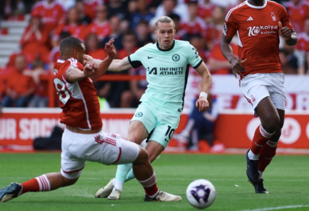 Chelsea vừa vượt qua Nottingham bằng một cuộc lội ngược dòng ấn tượng.