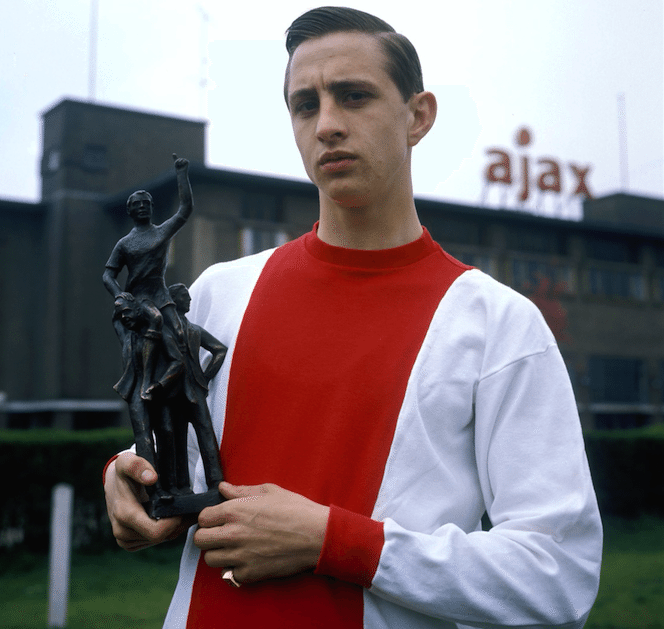 36 năm ngày Johan Cruyff khai sinh lối đá penalty 2 người - Bóng Đá