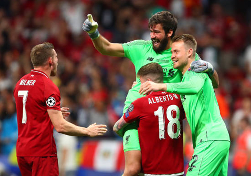 'Tôi sẽ quyết định tương lai ở Liverpool sau đợt tập trung đội tuyển'