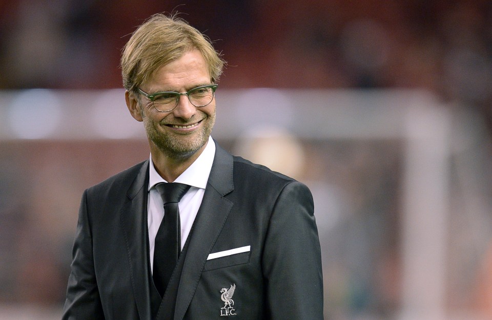 UNCOMFORTABLE Liverpool boss Jurgen Klopp explains why he won’t be wearing a suit on the touchline anytime soon - Bóng Đá