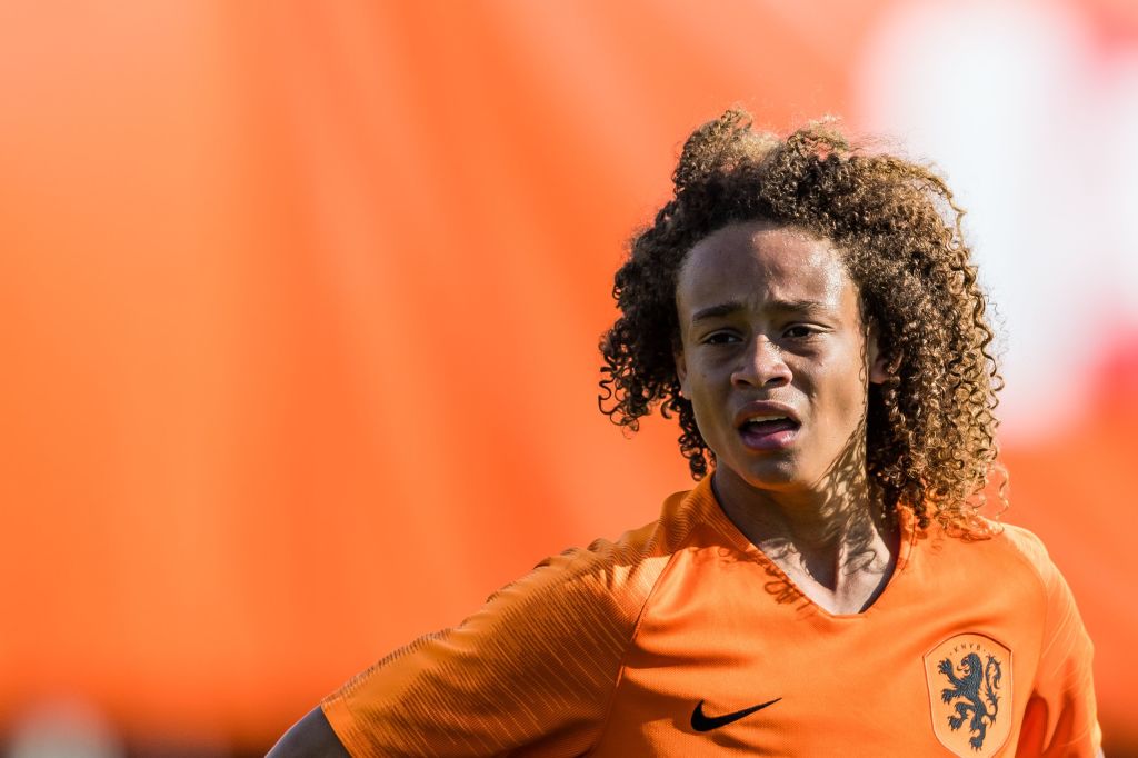 SUPER TALENT XAVI SIMONS WOULD LIKE TO PLAY FOOTBALL FOR THE NETHERLANDS - Bóng Đá