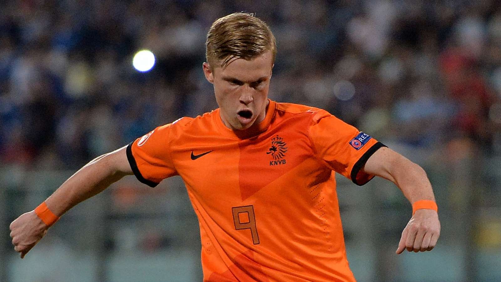 Dutch striker reveals turning down Liverpool offer - Bóng Đá