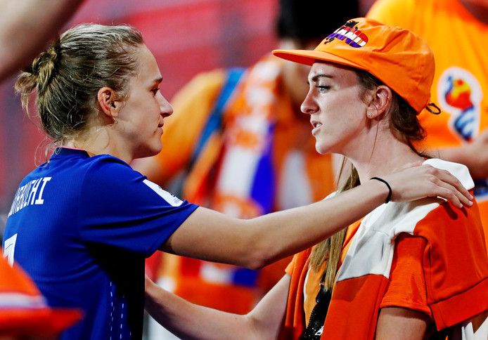 Vivianne Miedema says top men’s player coming out would tackle homophobia - Bóng Đá
