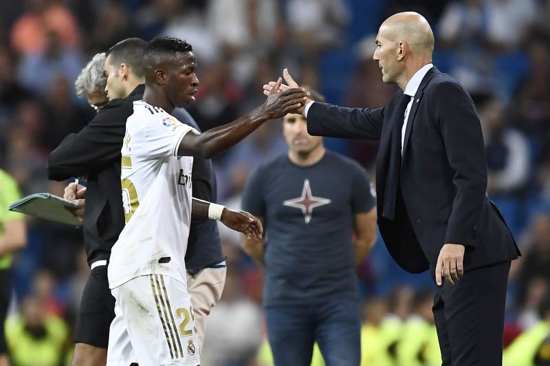 Vinicius must learn to live with criticism at Real Madrid - Zidane - Bóng Đá