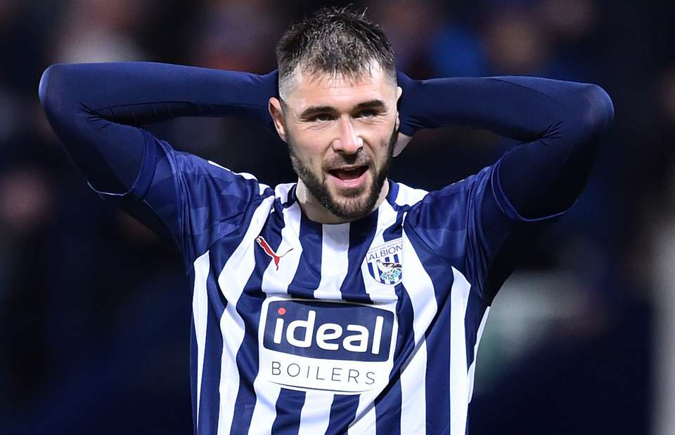 West Brom's Charlie Austin has spoken out on the seriousness of Covid-19 after testing positive - Bóng Đá
