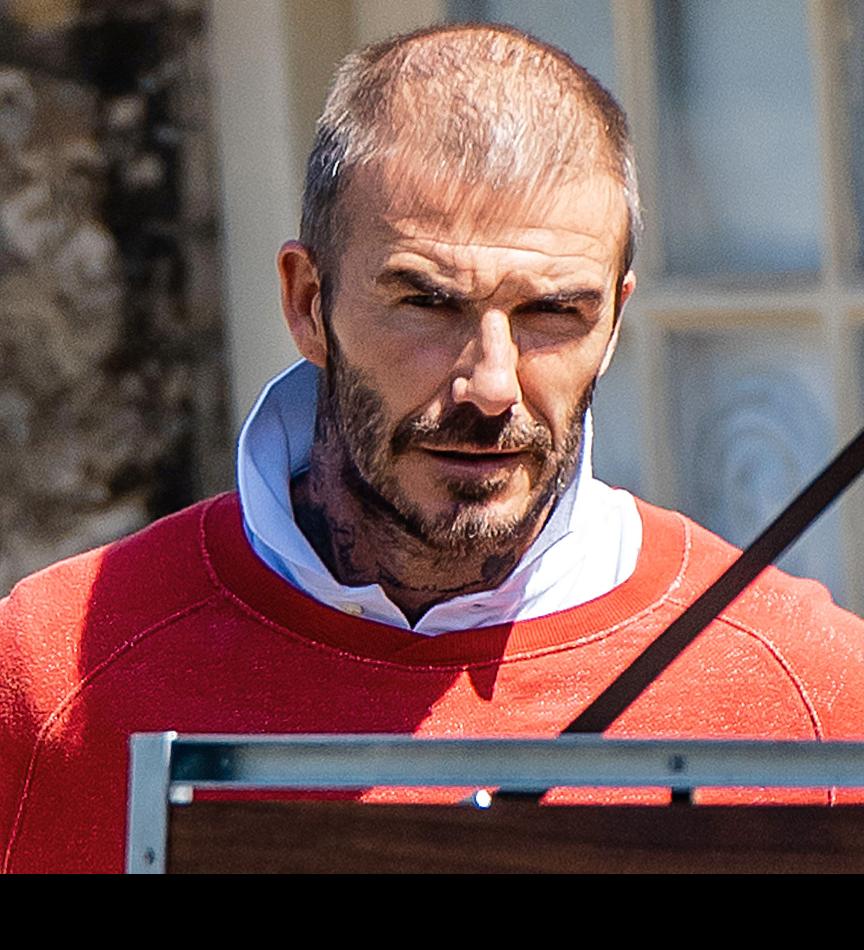 David Beckham shows off thinning hair as he's seen out and about during lockdown - Bóng Đá