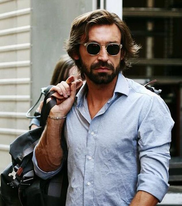 What is Andrea Pirlo's net worth and how much does the Juventus head coach earn? - Bóng Đá