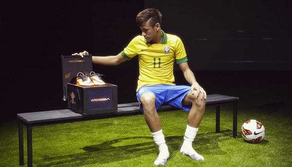 Neymar ngừng hợp tác với Nike - Bóng Đá