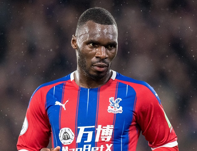 Crystal Palace 1-1 Tottenham: Benteke and Son tussle after forgetting to take a knee - Bóng Đá