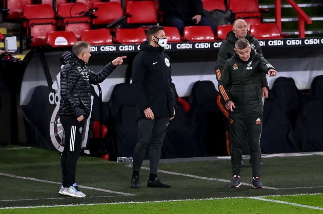 Chelsea loanee Ampadu’s foul sparks heated clash between Solskjaer and Chris Wilder as Man United beat Sheffield - Bóng Đá