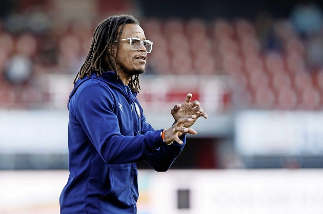 Edgar Davids sent off with a red card on his debut in Portugal - Bóng Đá