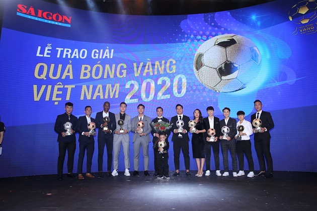 Những bóng hồng xinh đẹp trong đêm gala Quả bóng vàng 2020 - Bóng Đá