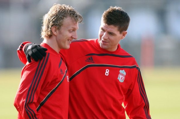 Liverpool icon Dirk Kuyt stunned football fans with his dramatic new look as he ditched his usual curly blonde hair in an appearance - Bóng Đá