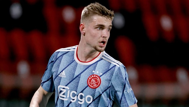 Manchester City monitoring Ajax starlet Kenneth Taylor - Bóng Đá