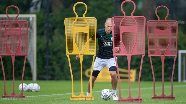 Robben chưa từ bỏ sự nghiệp cầu thủ.