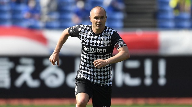 Ex-Barcelona star Iniesta signs two-year contract extension at Vissel Kobe - Bóng Đá