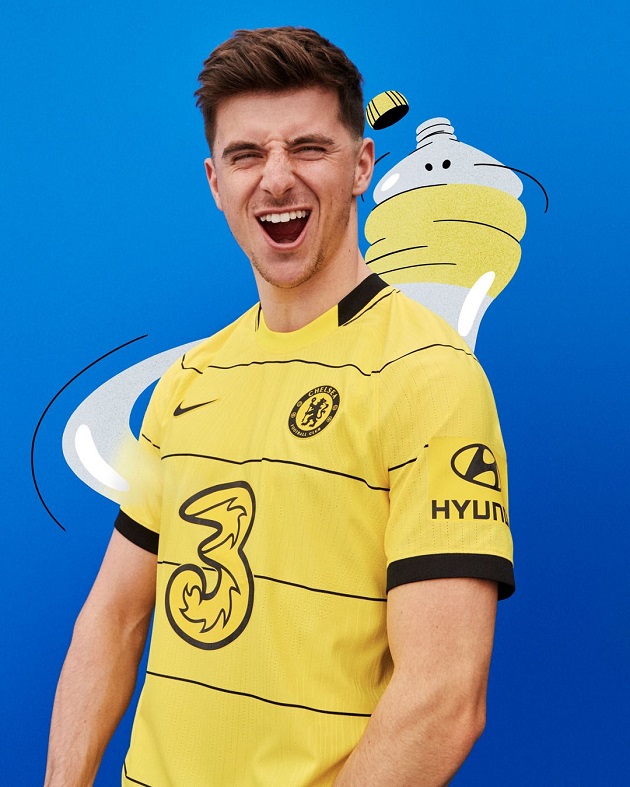 Chelsea unveil new throwback away kit for 2021/22 season - Bóng Đá