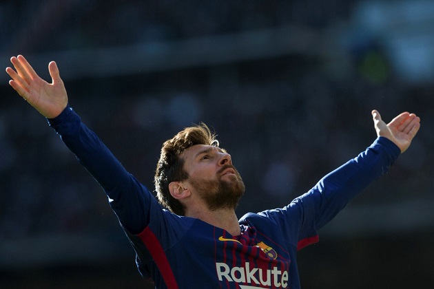 ICONIC Lionel Messi taunted angry Real Madrid fans by celebrating in front of them during dominant Barcelona win as Cristiano Ronaldo watched on - Bóng Đá