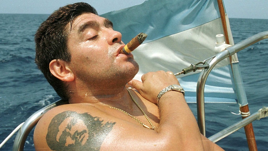 Analyzing The Smoking Habits of Soccer Players and Iconic Managers - Bóng Đá