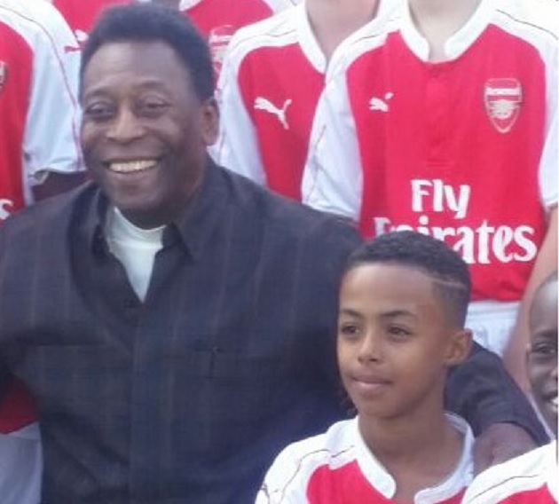 Omari Hutchinson: Arsenal's teenage internet sensation who wowed Pele - Bóng Đá
