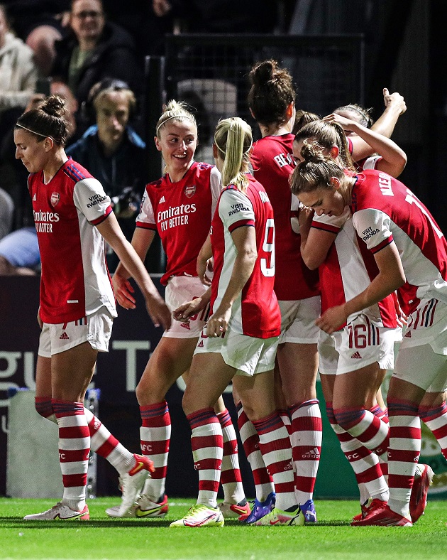  Arsenal Women defeat Man City 5-0 to go top of the Women's Super League  - Bóng Đá