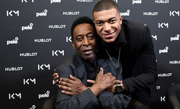 Brazilian legend Pele sends special message to Kylian Mbappe as PSG star celebrates his 23rd birthday in style with giant cake - Bóng Đá