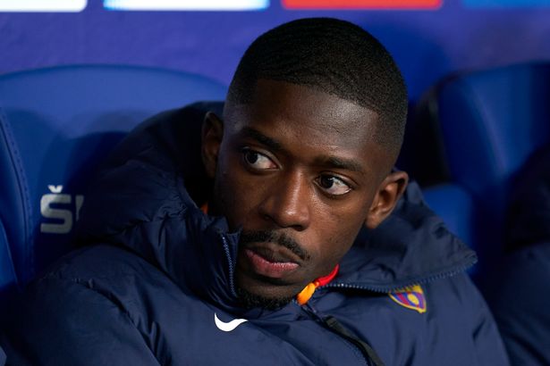 Ousmane Dembele delays Barcelona substitute after forgetting his shirt in dressing room - Bóng Đá