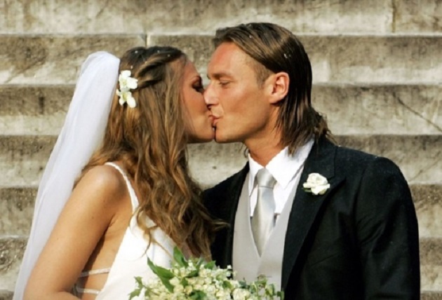 Totti and Ilary Blasi, after 20 years the story is close to the end - Bóng Đá