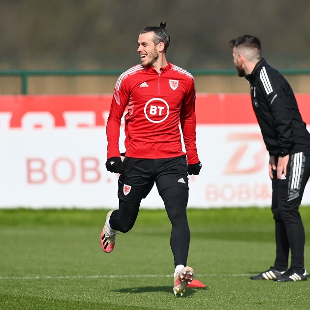 Gareth Bale looking 'fit and sharp' for international duty with Wales ahead of key World Cup qualifier - - Bóng Đá