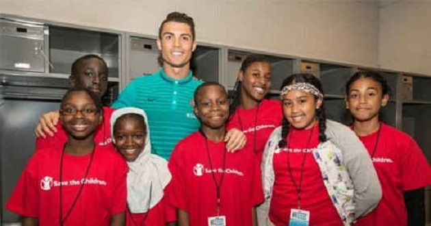 IN THE RON Top kids’ charity where Cristiano Ronaldo was ambassador distances itself from star after he ‘slaps’ Everton fan, 14 - Bóng Đá