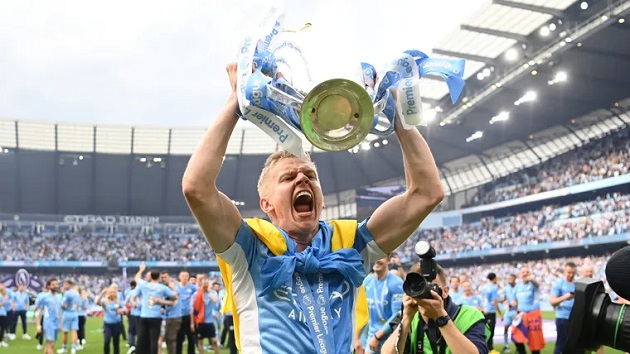'This is for all Ukrainian people' - Zinchenko overcome after securing emotional Premier League title with Man City - Bóng Đá