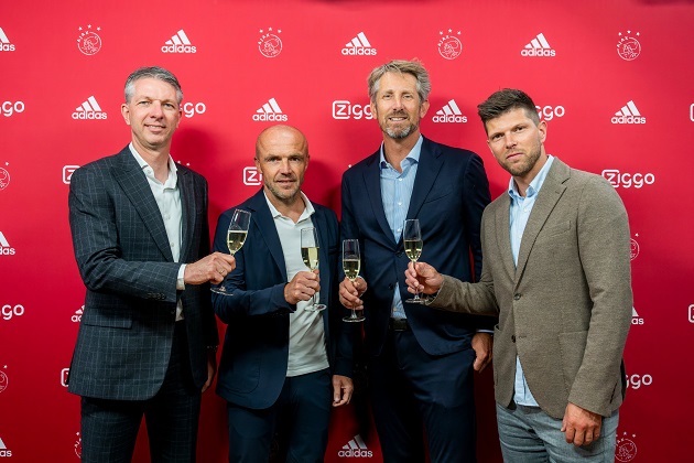 Thay Ten Hag, Ajax chính thức công bố HLV trưởng mới