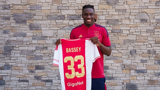 Ajax boss, Schreuder raves about new signing, Bassey - Bóng Đá