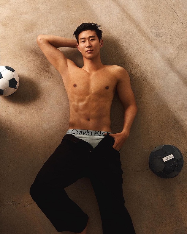 KOR BLIMEY ‘Exciting and surreal’ – Spurs ace Son Heung-min shows off six-pack as he becomes ‘Face of Calvin Klein’ in South Korea - Bóng Đá