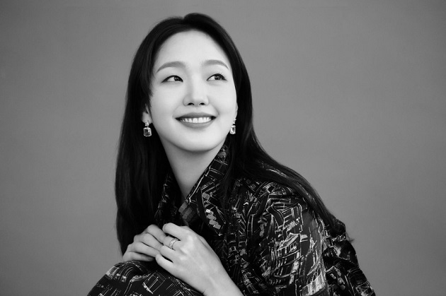 Kim Go Eun - Bóng Đá