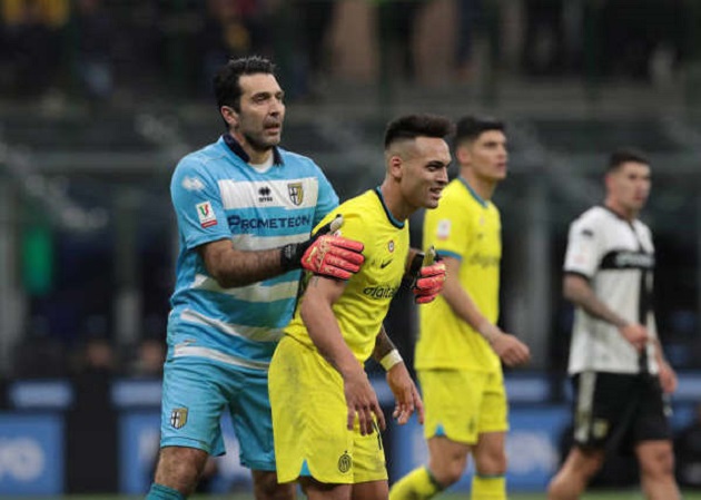 Gianluigi Buffon makes astonishing save against Inter a ridiculous 27 years after San Siro debut - Bóng Đá