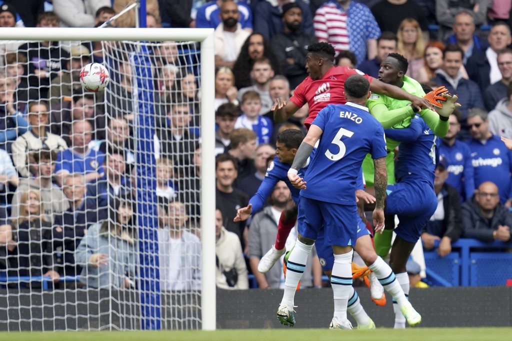 Edouard Mendy drops clanger on Chelsea return against Nottingham Forest - Bóng Đá