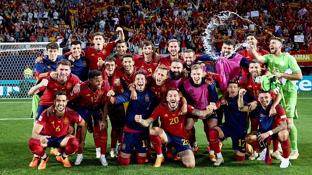 Carvajal panenka đẳng cấp, Tây Ban Nha vô địch châu Âu - Bóng Đá