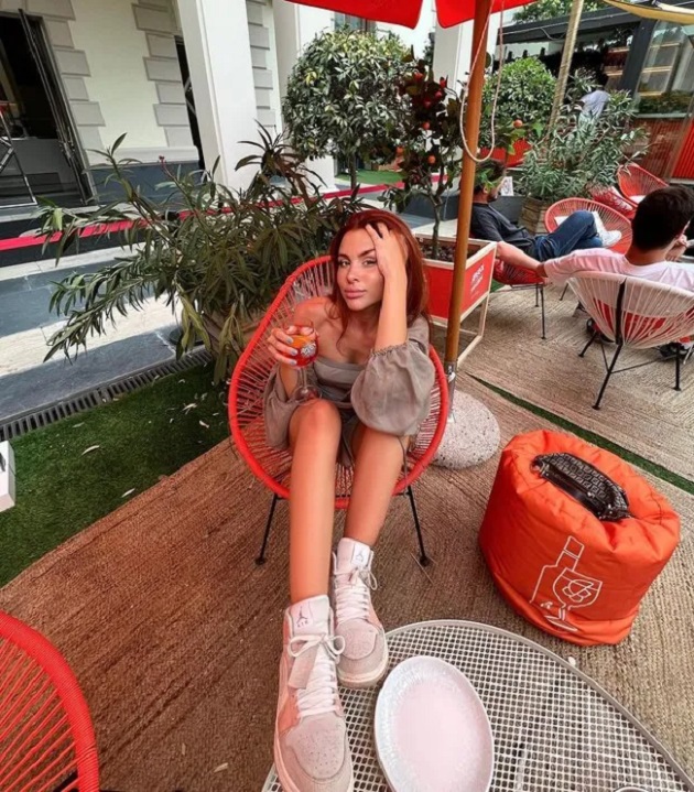FIERY RESPONSE Footballers always use this secret coded message when they want to flirt on Instagram, says stunning influencer - Bóng Đá