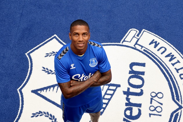Ex-Manchester United player Ashley Young joins Everton on permanent deal - Bóng Đá